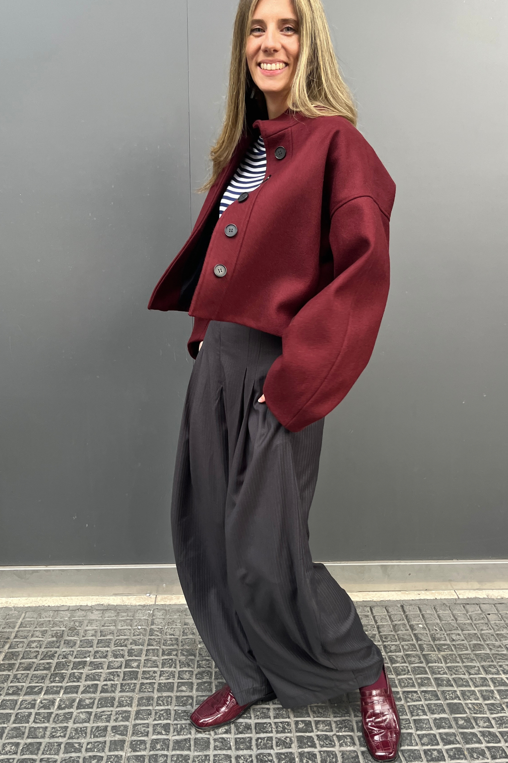Chaqueta Corta Prunelliere 100% Lana Burdeo