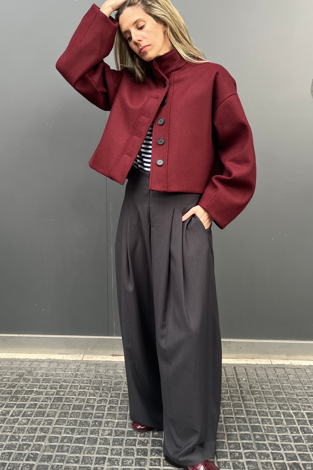Chaqueta Corta Prunelliere 100% Lana Burdeo