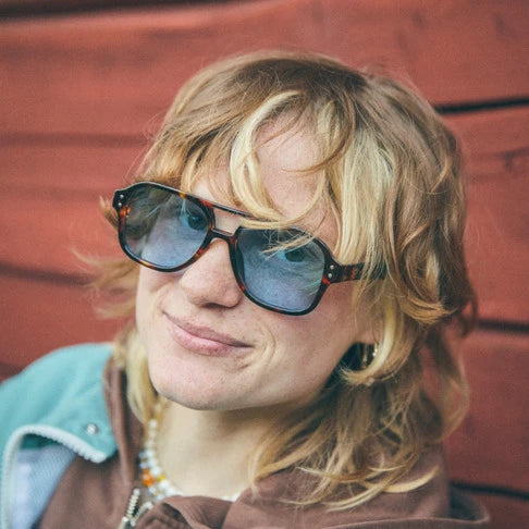 Cocas Turtle Brown With Light Blue Lens