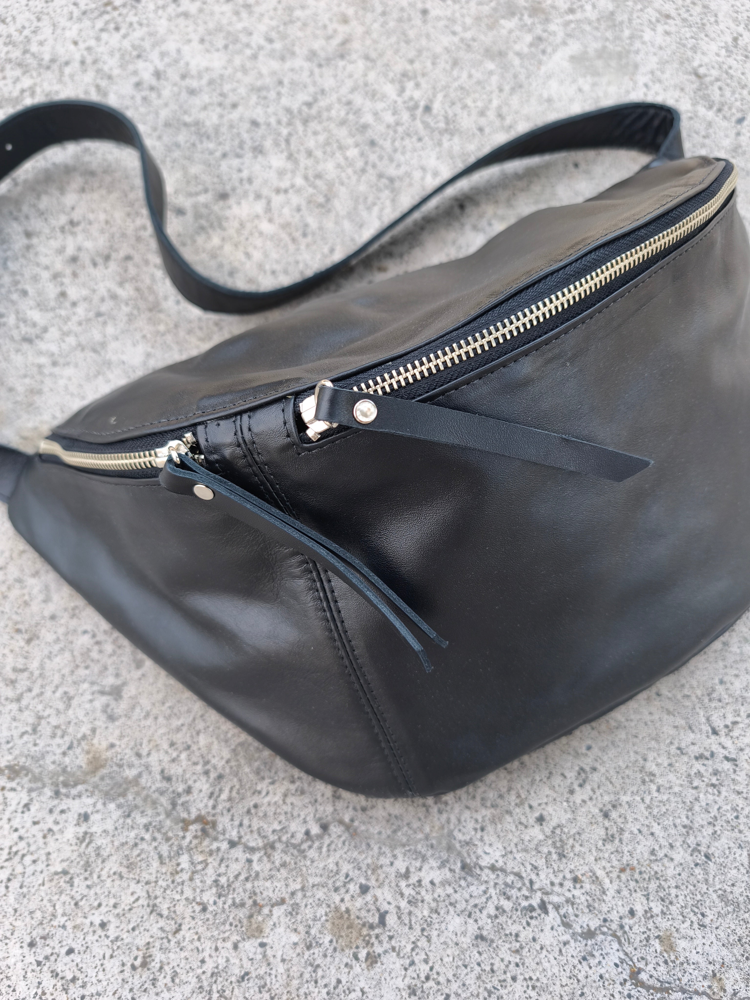 Banano Marion 100% Cuero Negro