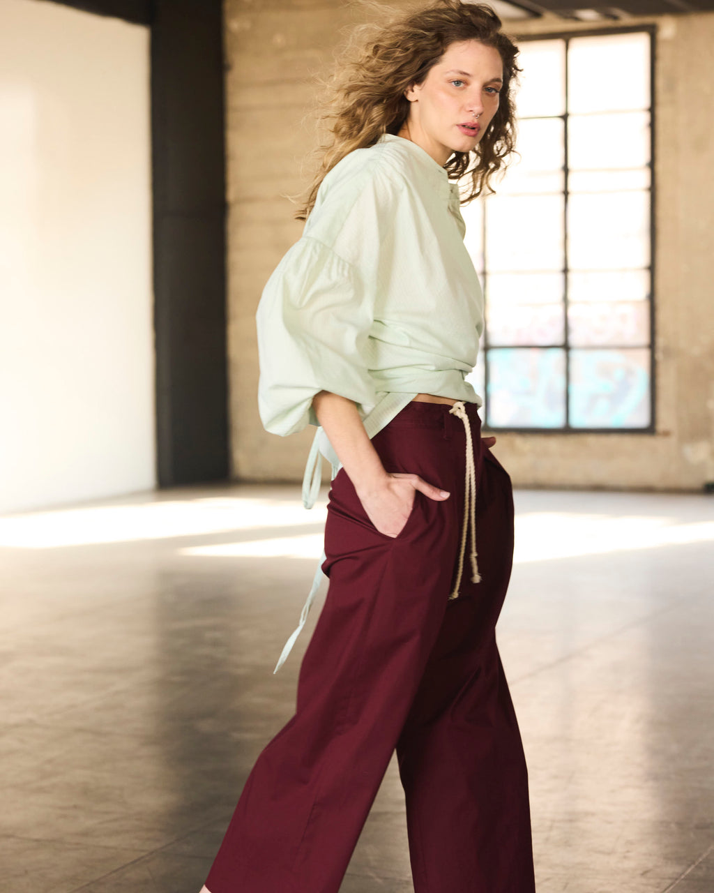 Pantalón Joie Poplin Burdeo