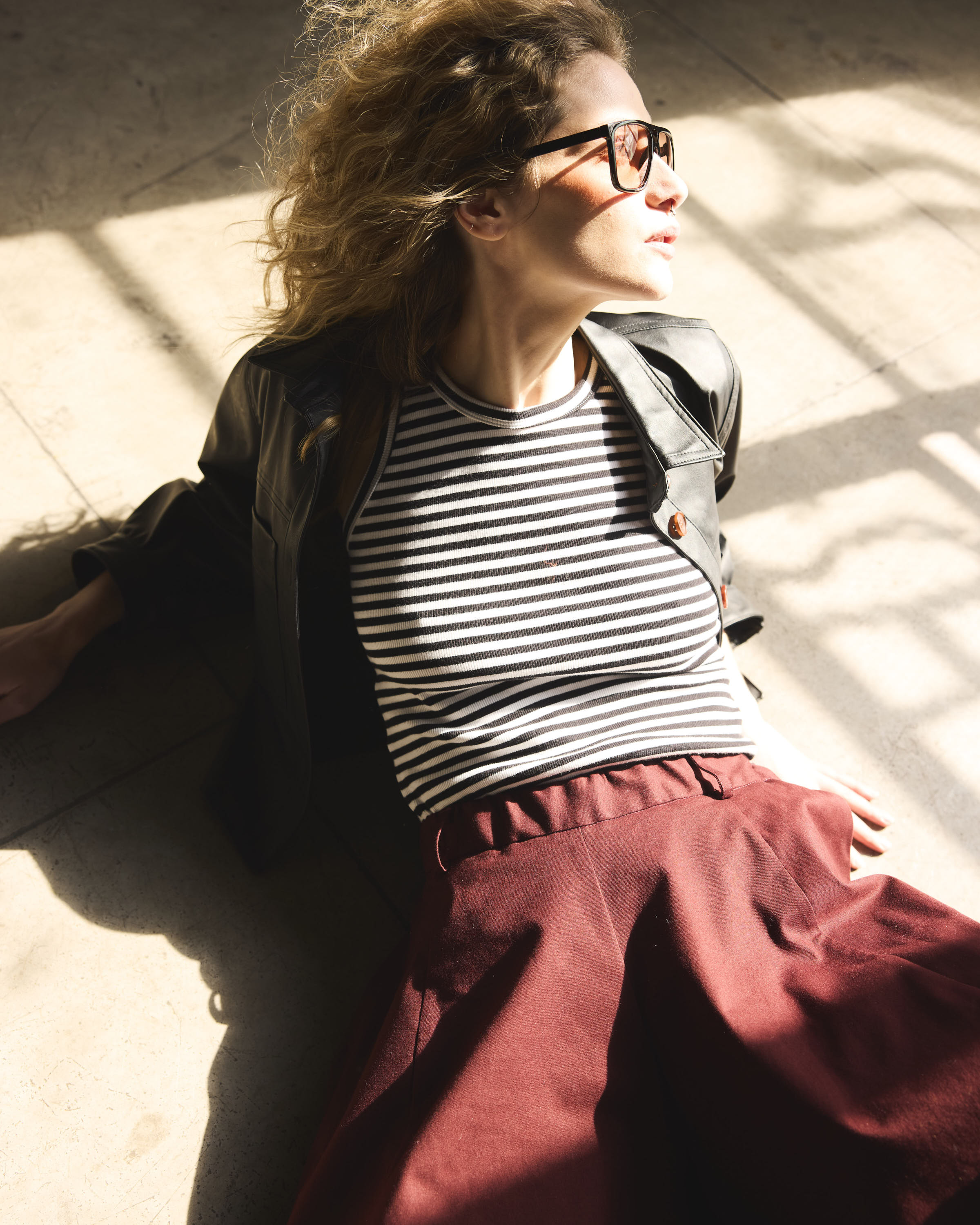 Polera Arkana Algodón Listada Blanco Negro