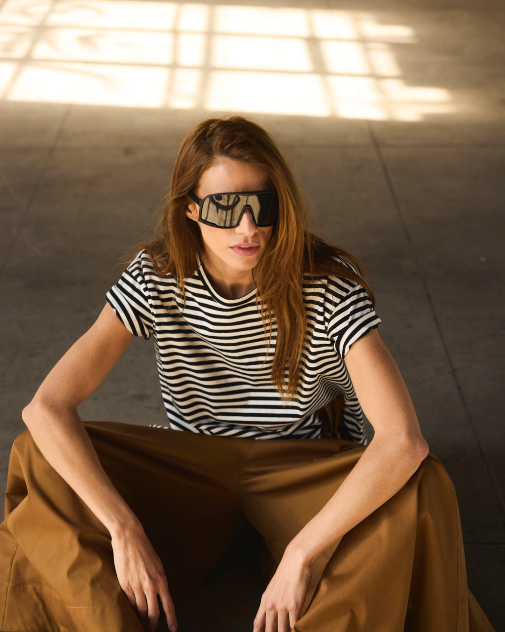 Polera Fluide Algodón Pima Listada Blanca Negro