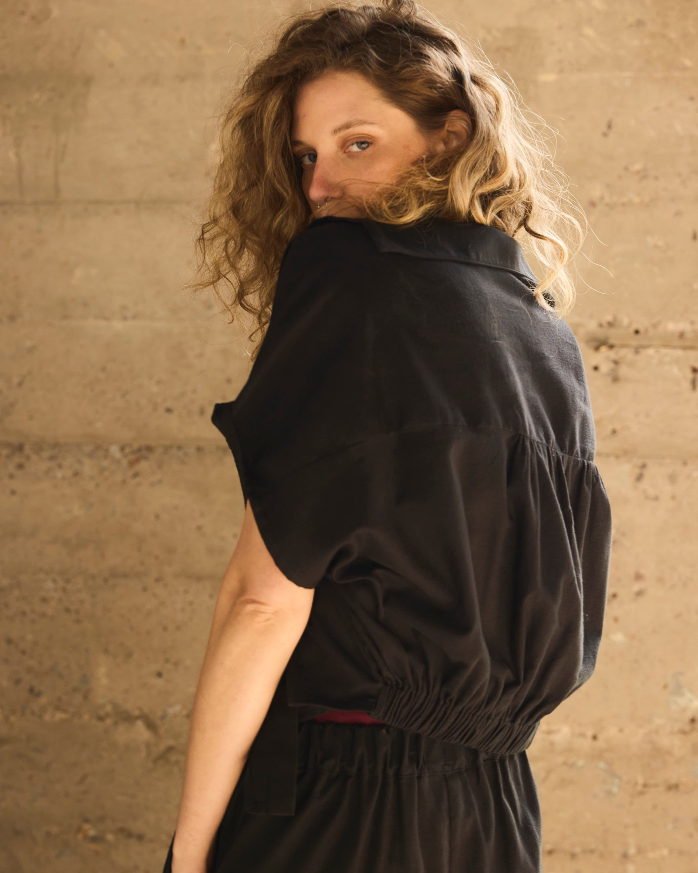 Blusa Nudo Rebelle Algodón Negra