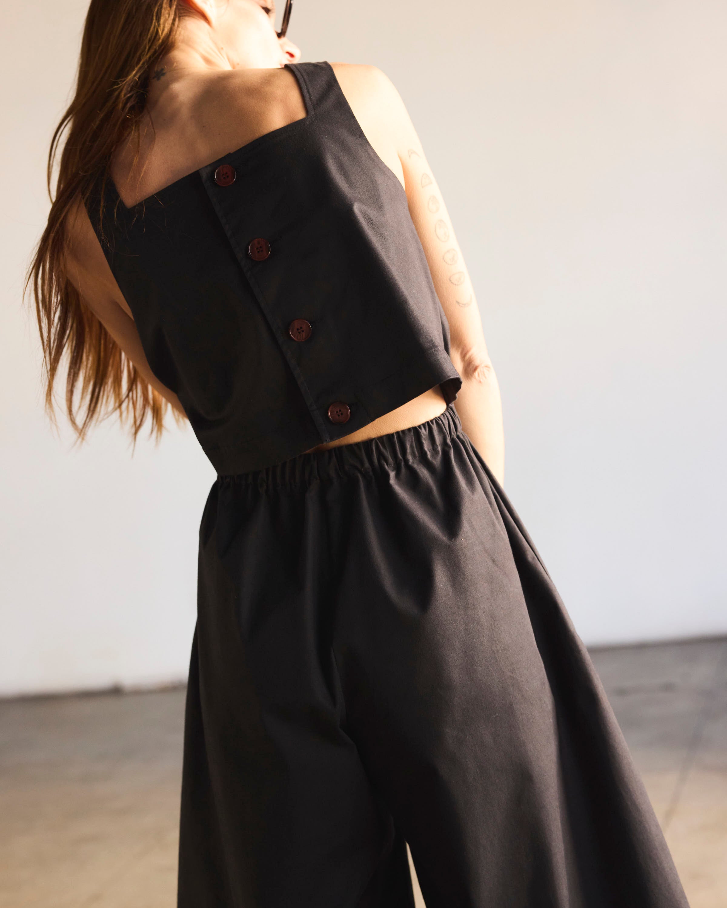 Enterito Magnolia Algodón Negro