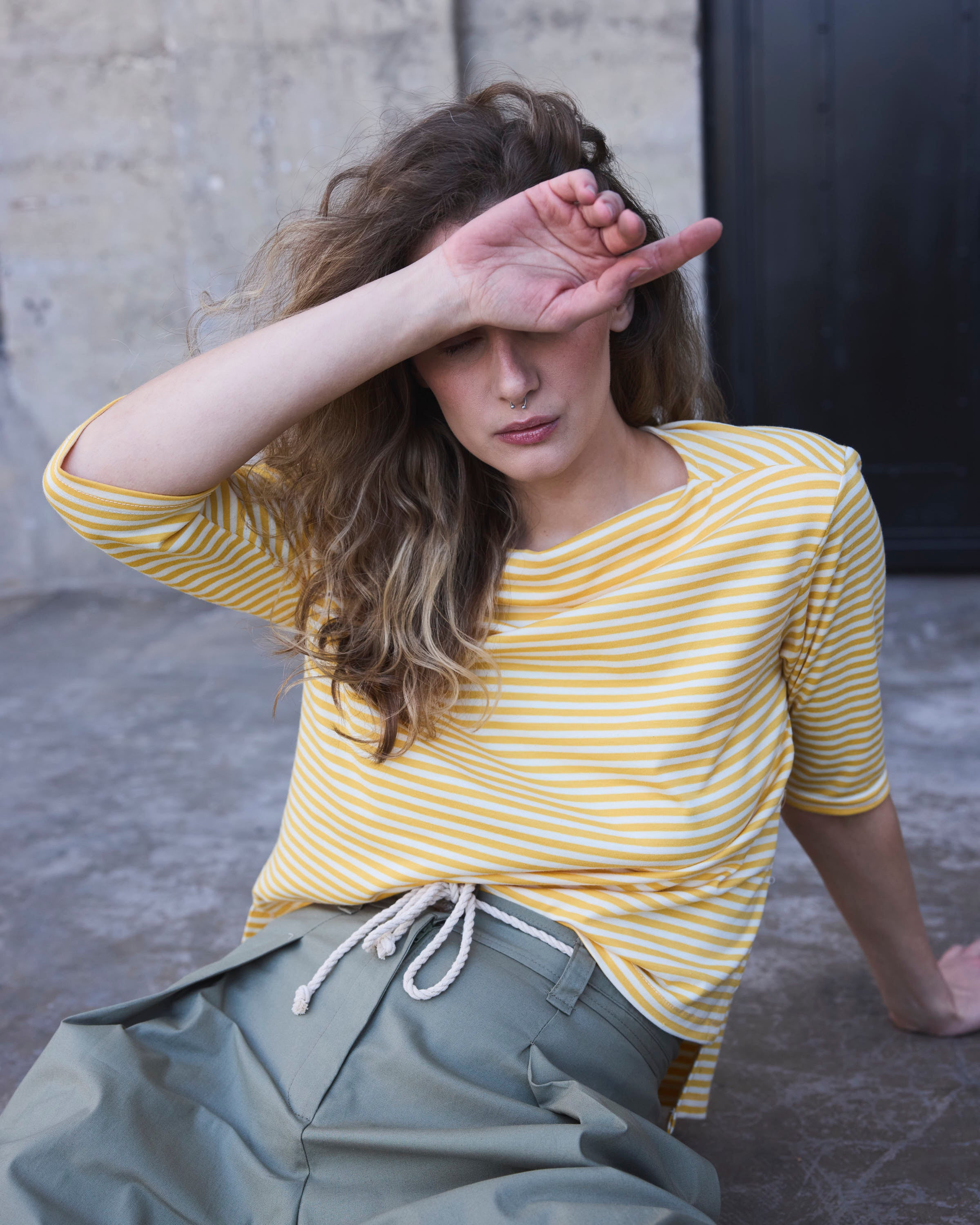 Polera 3/4 Enracinee Listada Amarilla