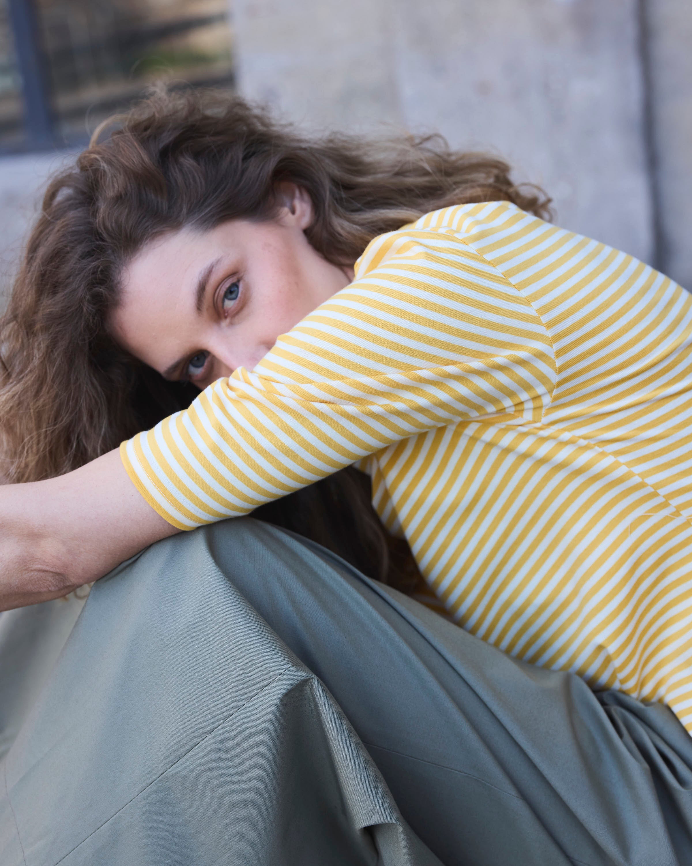 Polera 3/4 Enracinee Listada Amarilla