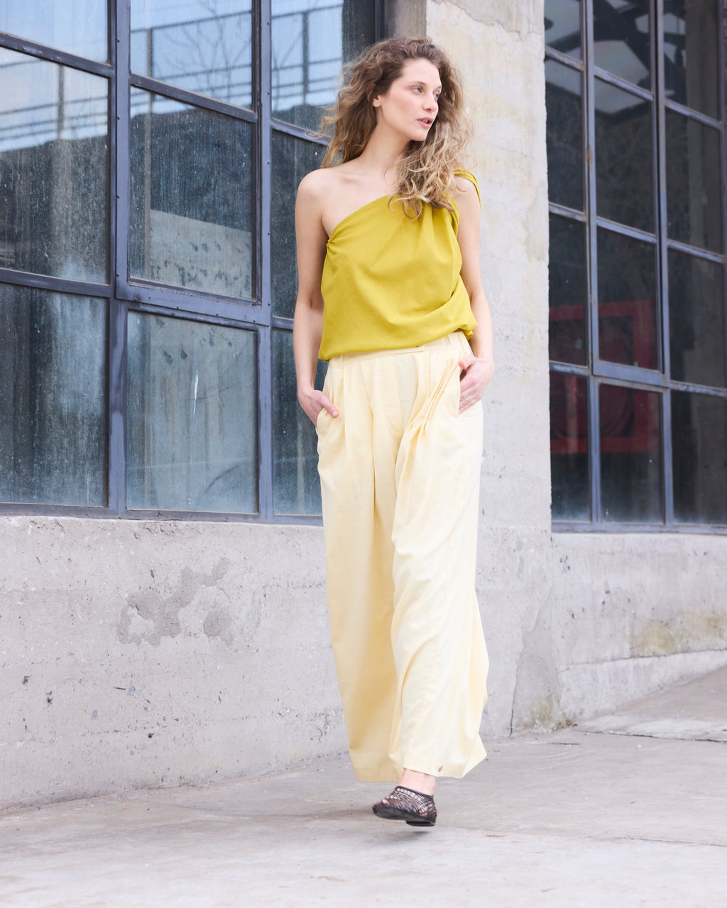 Top Rousseau 100% Algodón Amarillo