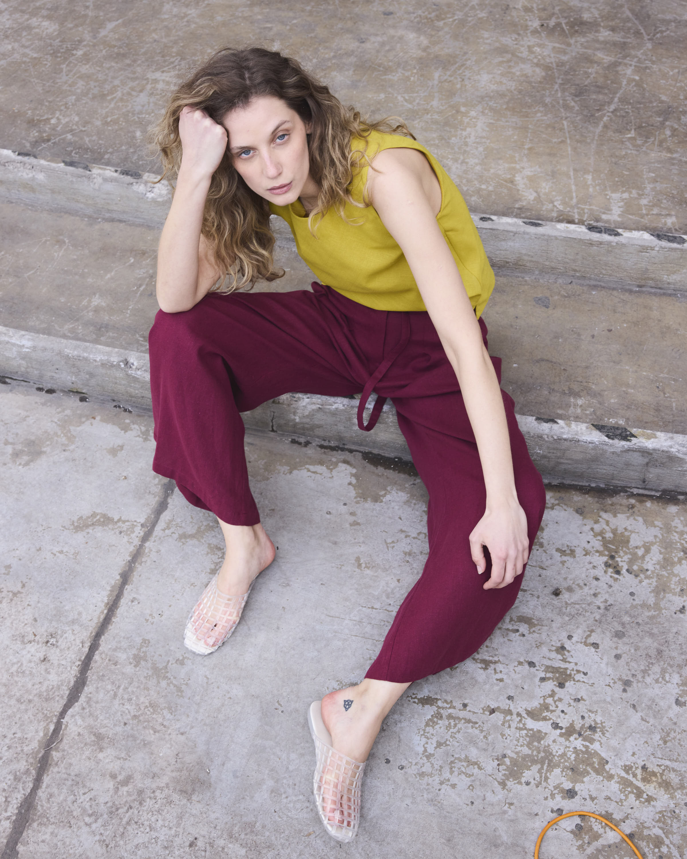 Pantalón Charme Lino Burdeo