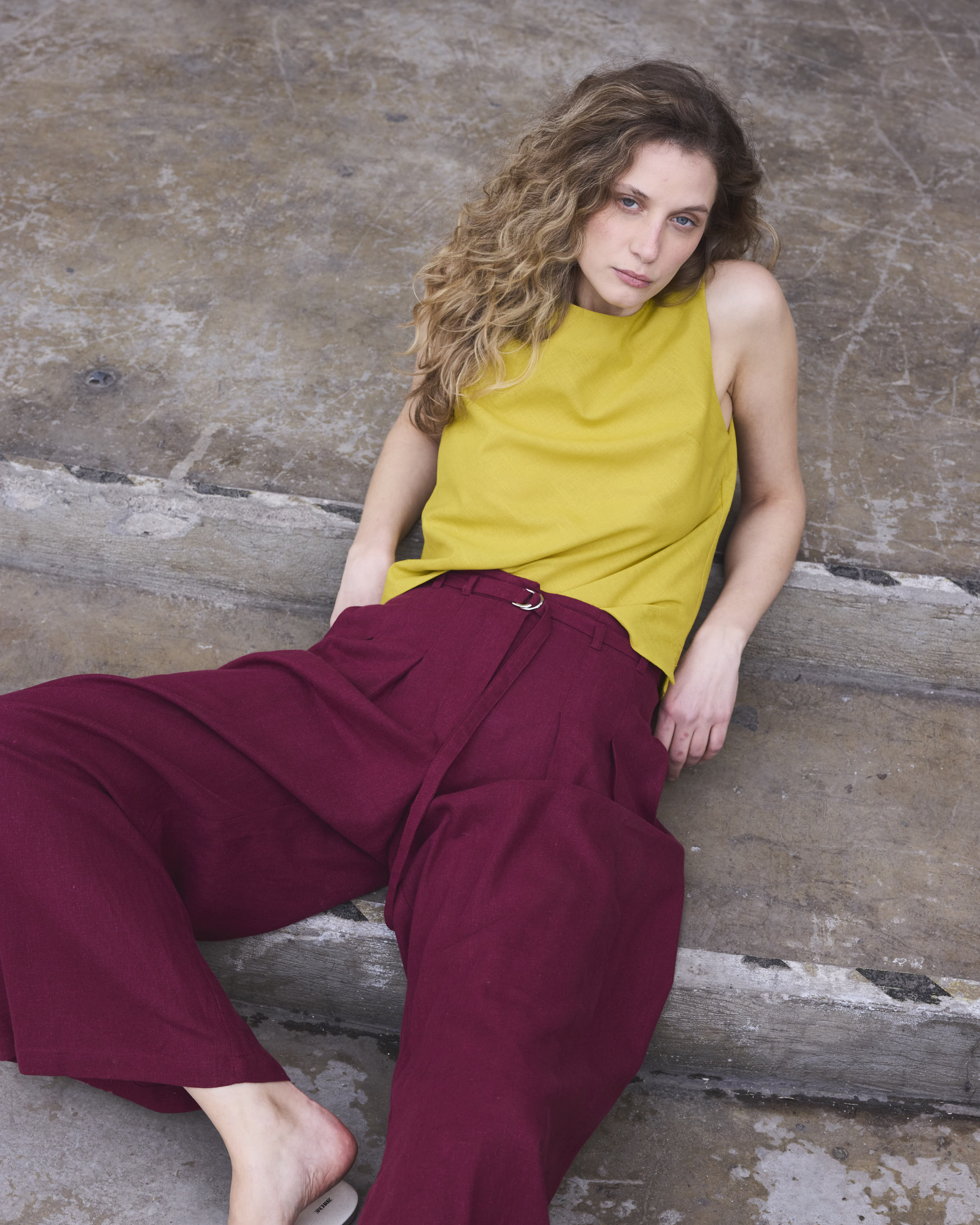 Pantalón Charme Lino Burdeo