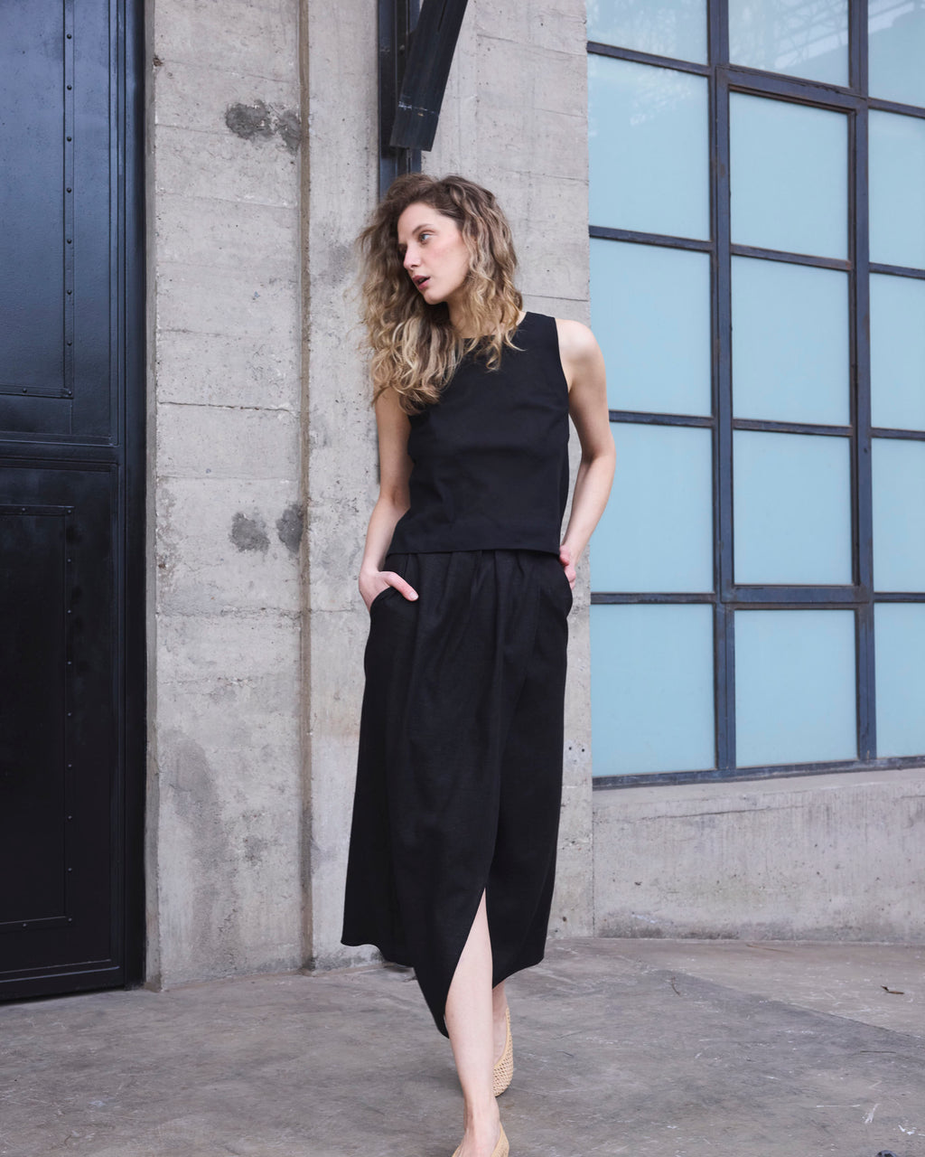 Falda Lumiere Lino Negro