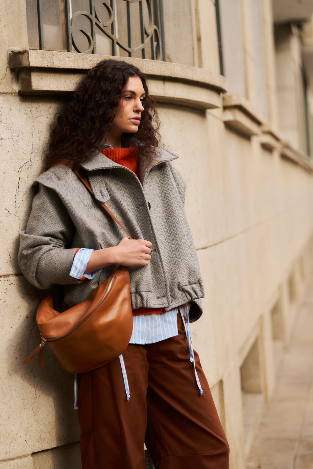 Marion Banana Bag 100% Camel Leather