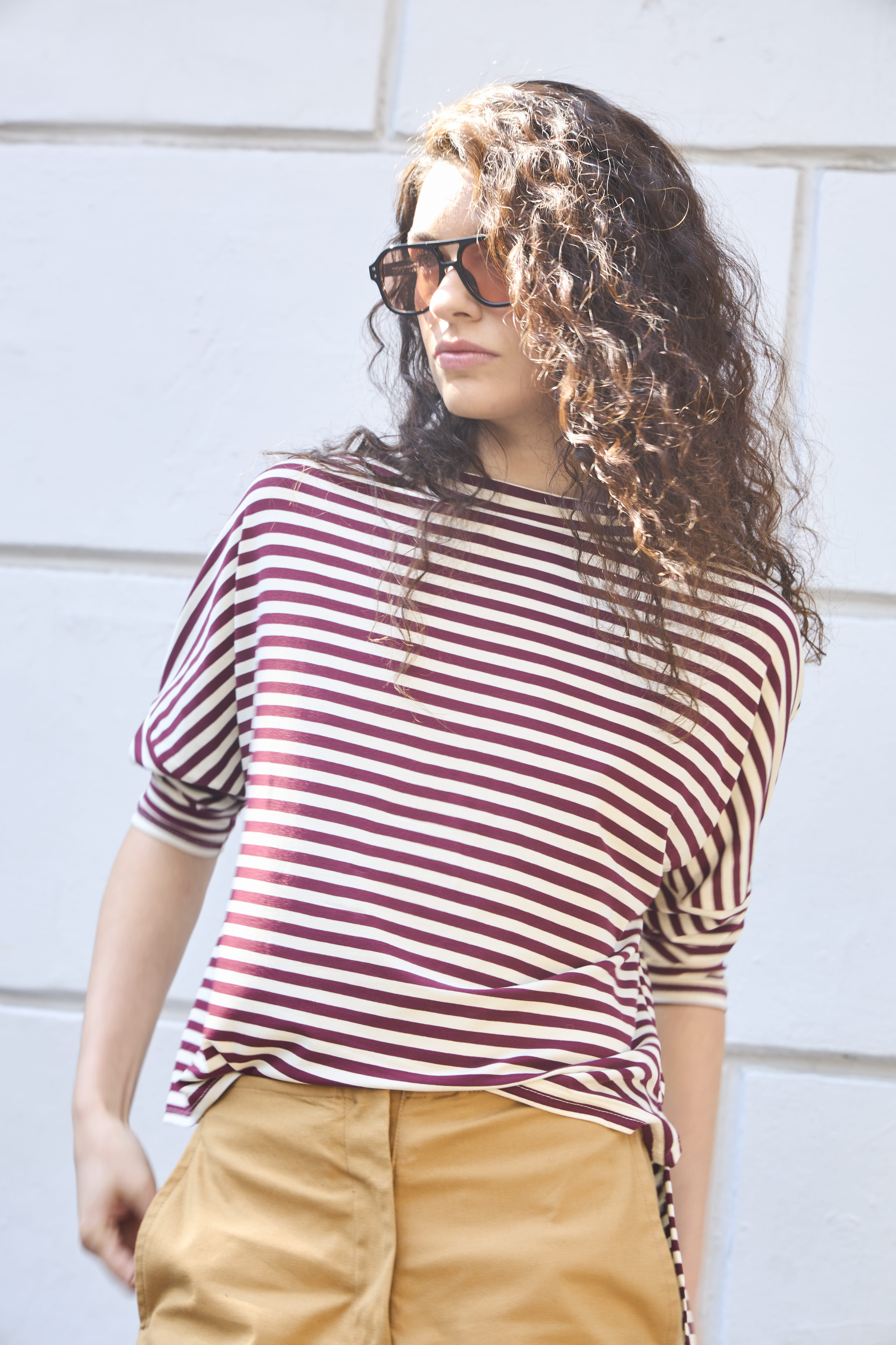 Polera Frisson Algodón Listada Burdeo