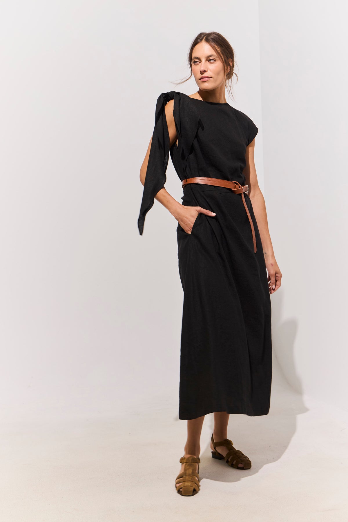 Vestido Nudo Ondine Lino Negro