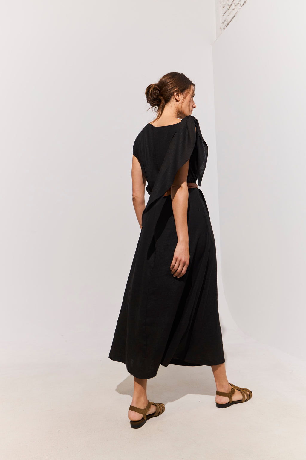 Vestido Nudo Ondine Lino Negro