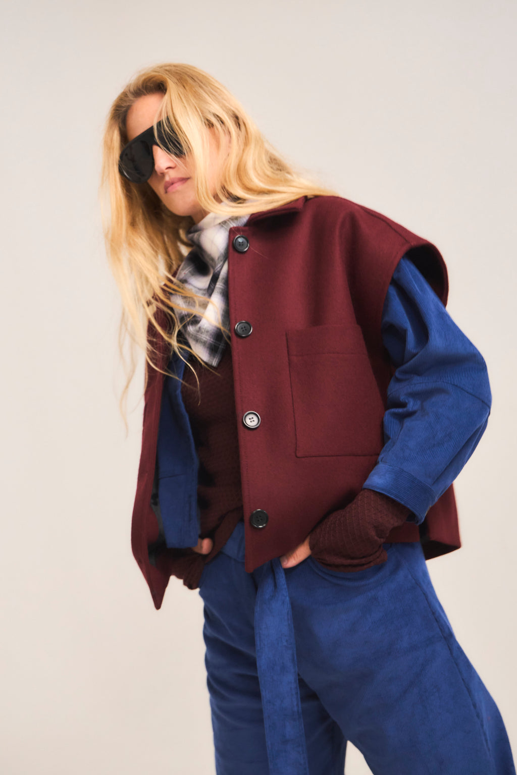 Chaqueta Sin Manga Outremer 100% Lana Burdeo