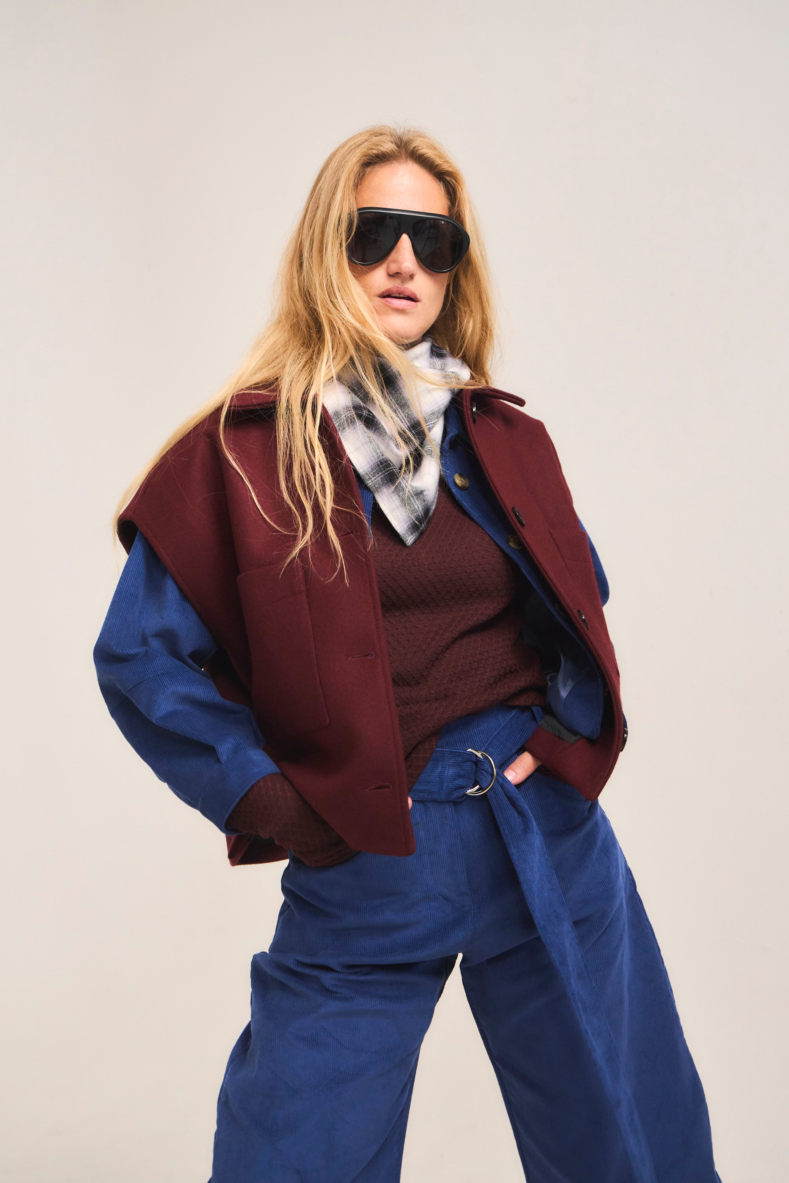 Chaqueta Sin Manga Outremer 100% Lana Burdeo