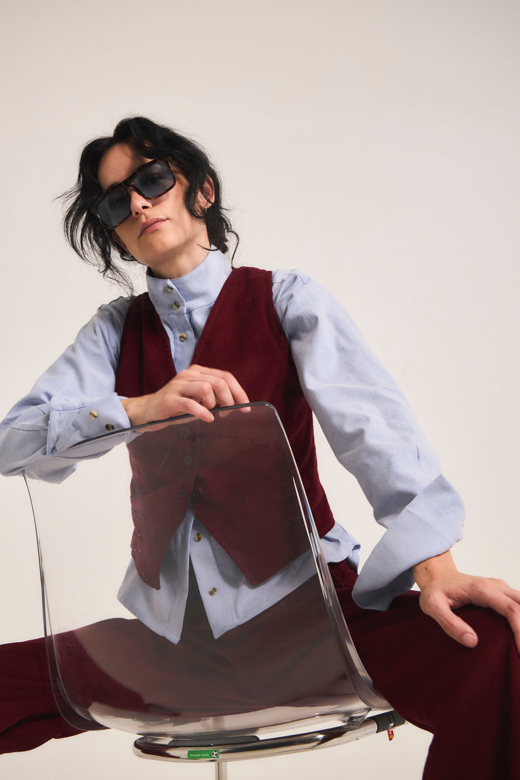 Kingstone Reversible Corduroy Gilet in Burgundy / Navy