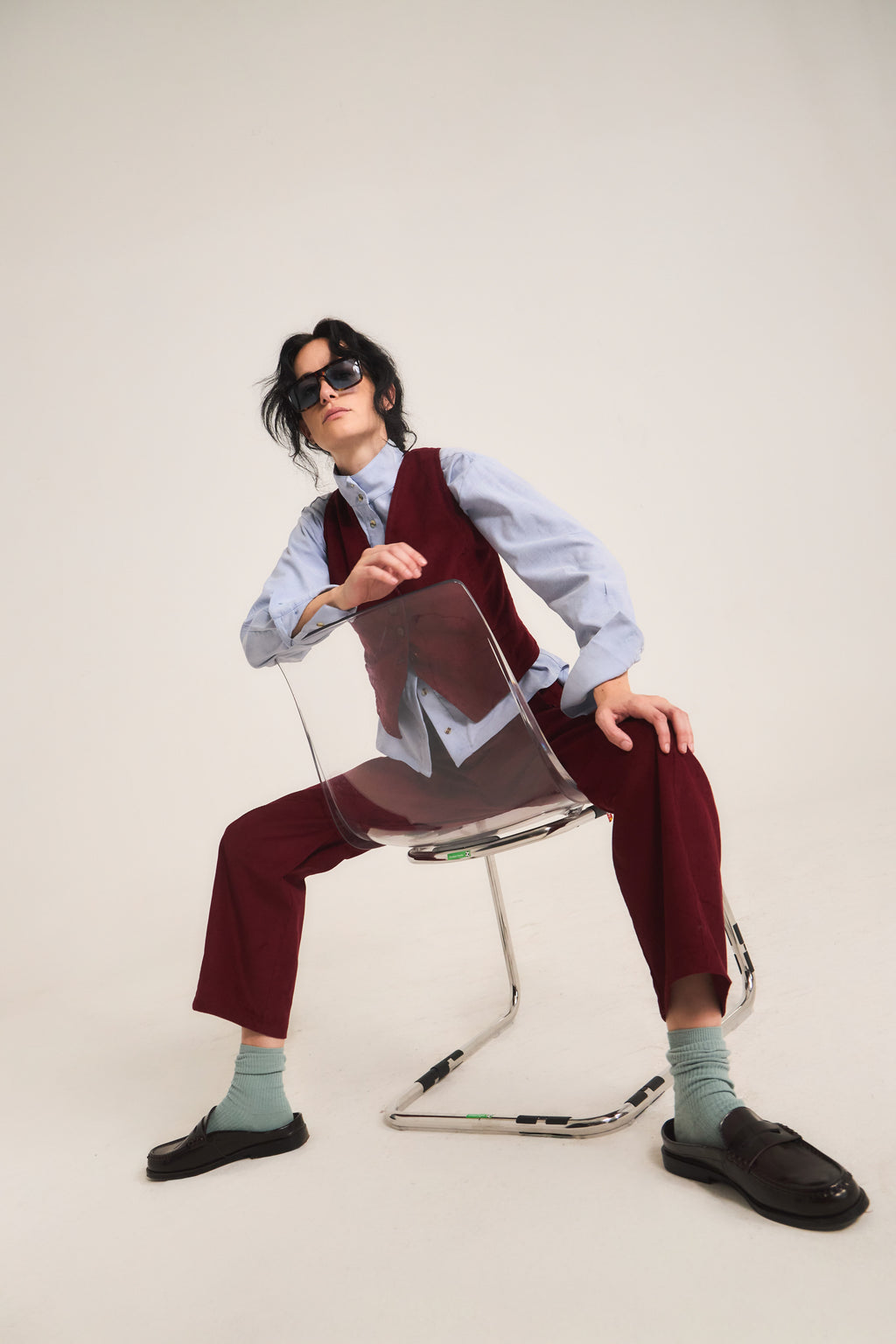 Kingstone Reversible Corduroy Gilet in Burgundy / Navy