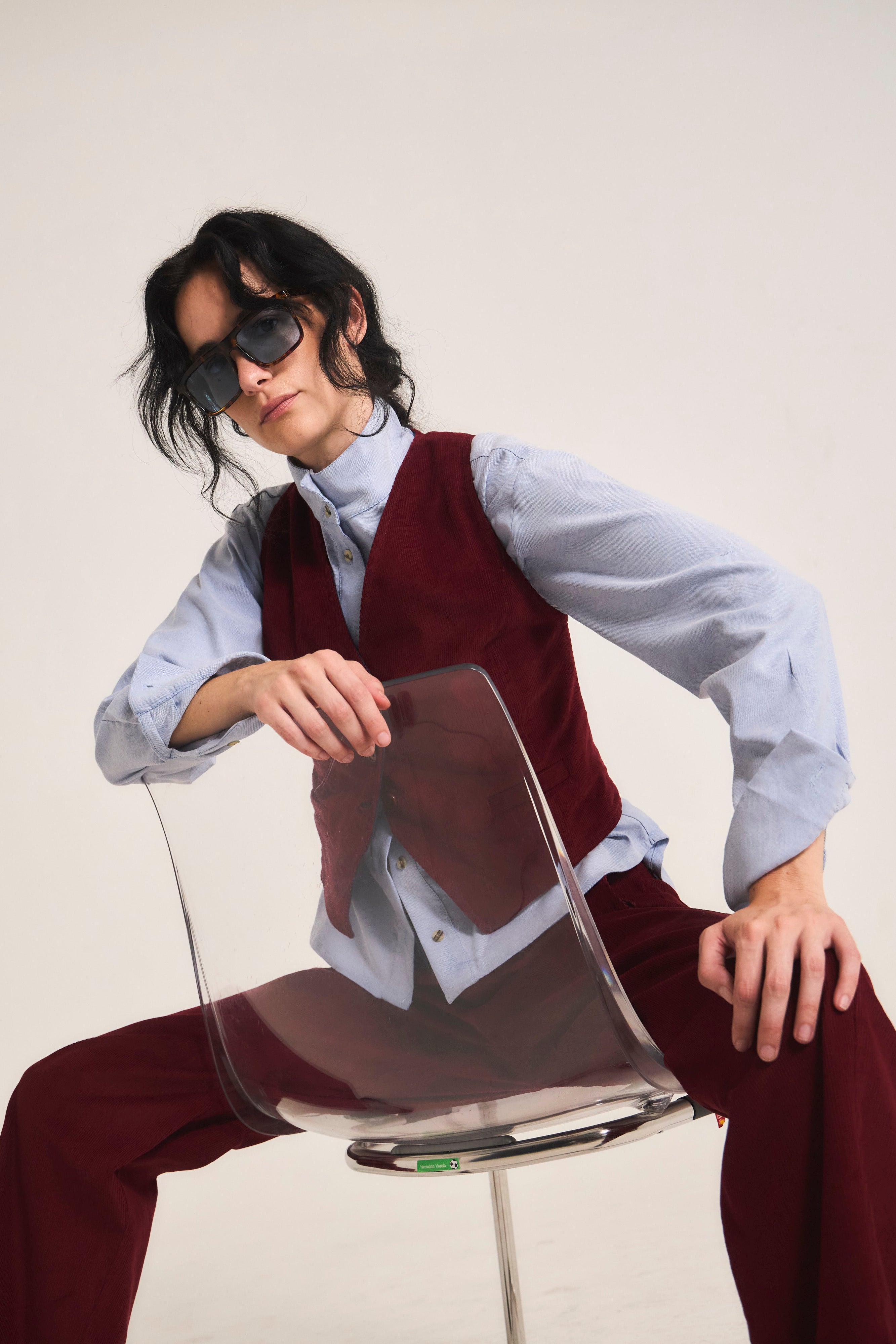 Kingstone Reversible Corduroy Gilet in Burgundy / Navy