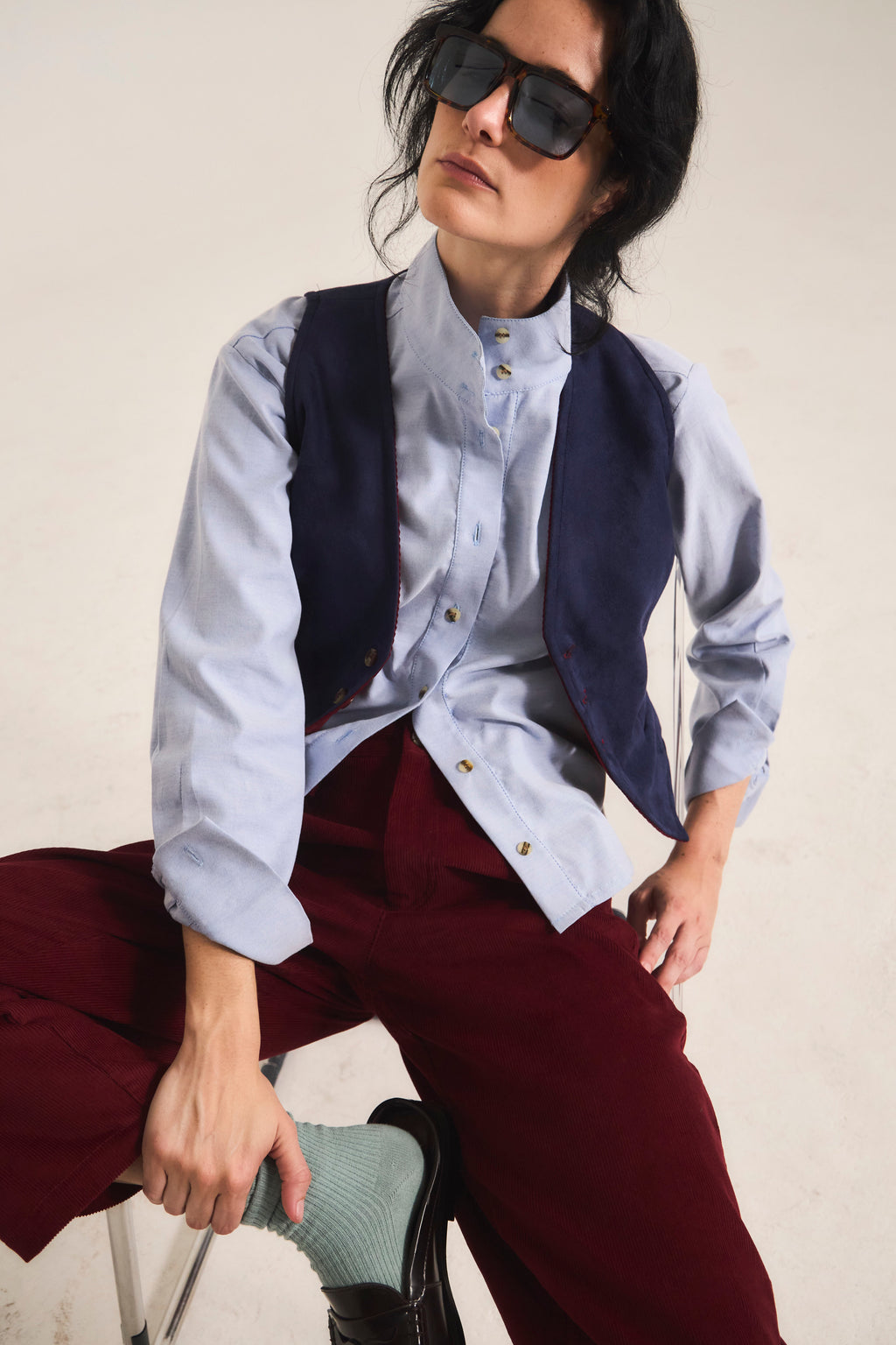 Kingstone Reversible Corduroy Gilet in Burgundy / Navy