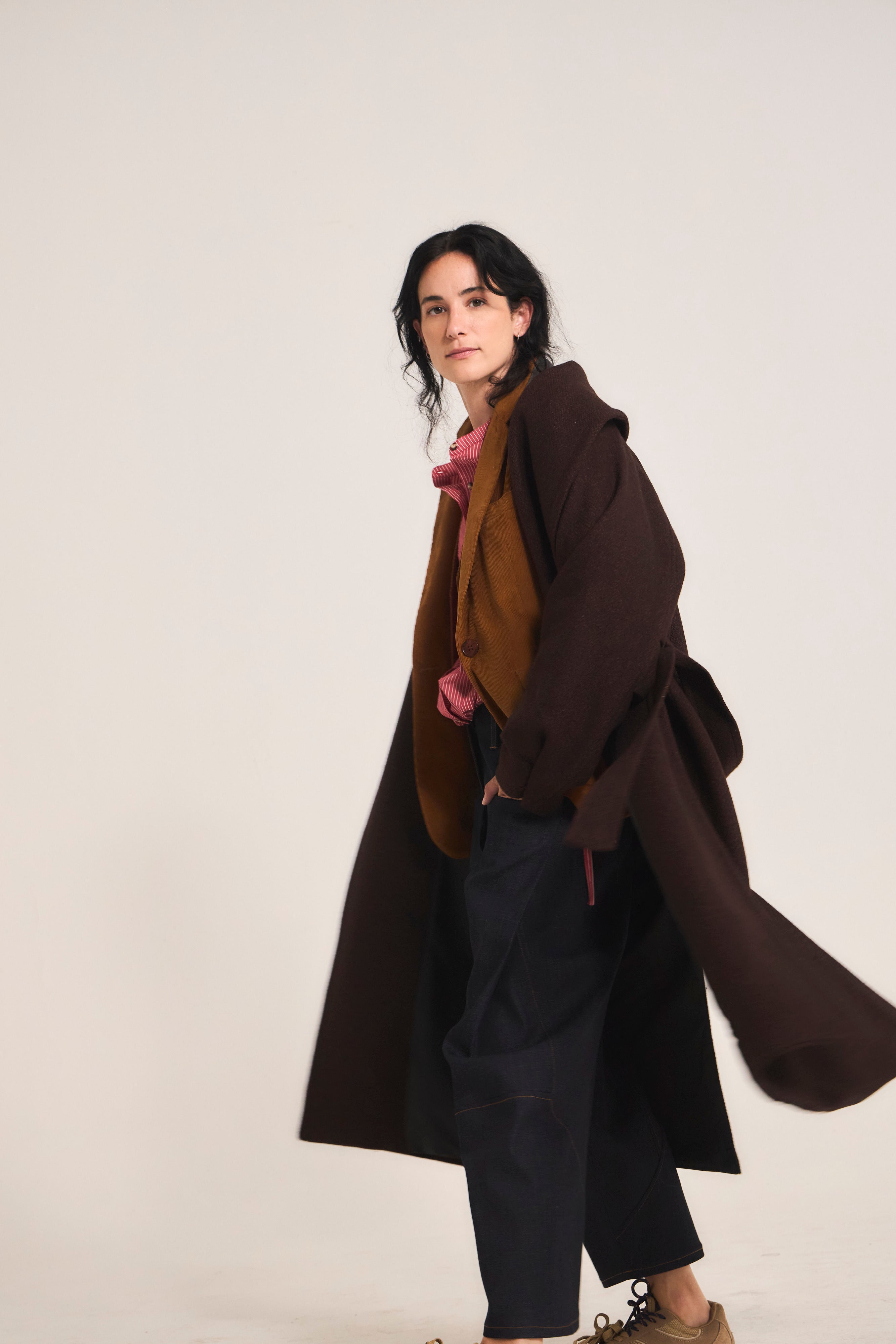 Abrigo Manu Lana Burdeo Oscuro