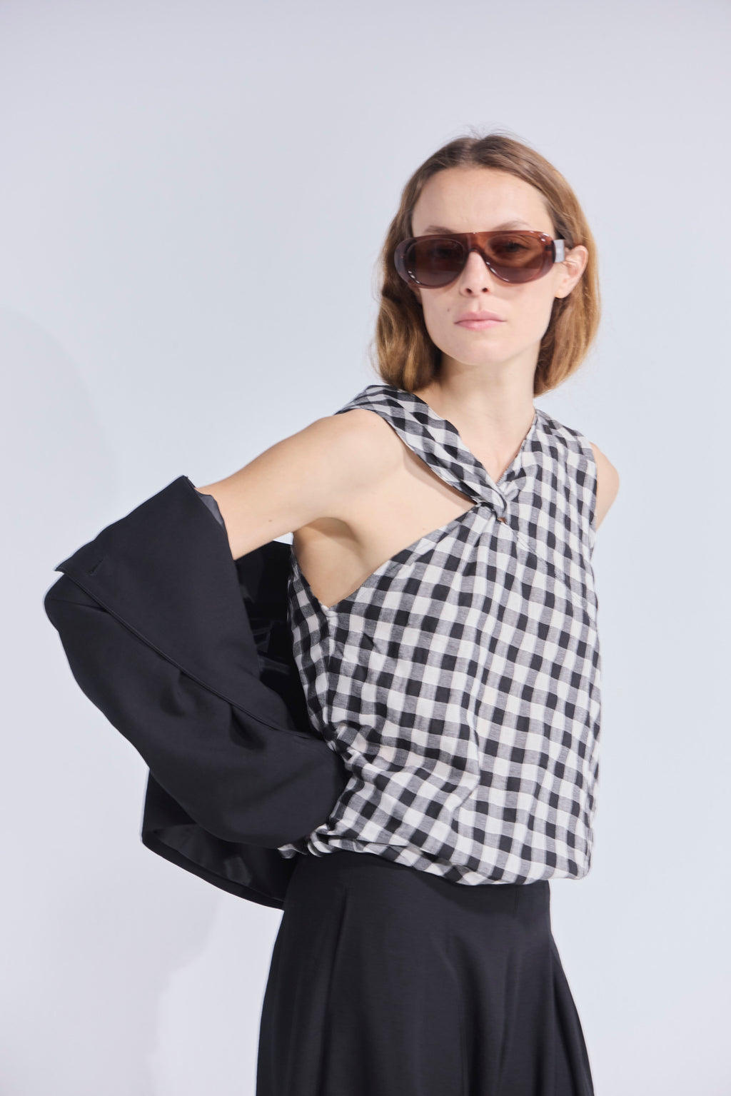 Top Attache Escocés Blanco Negro