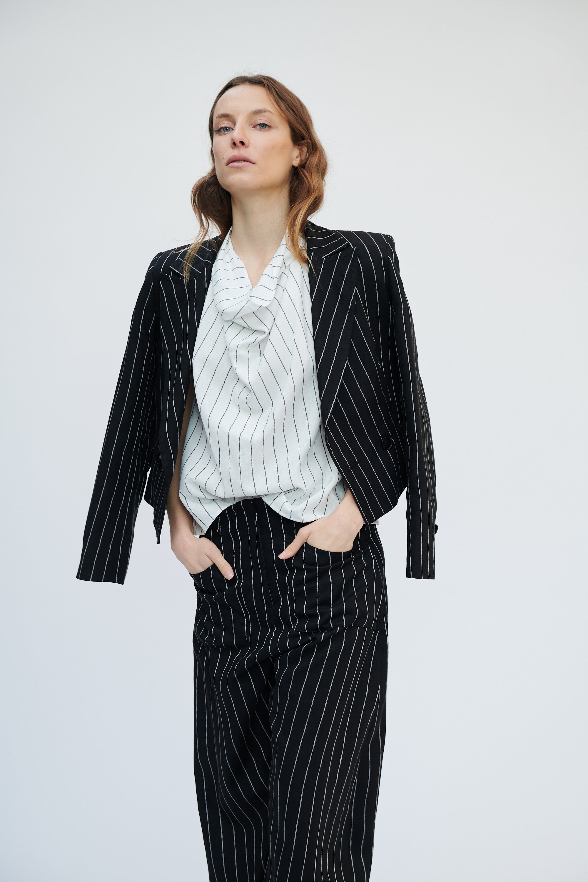 Blazer Mosela Lino Listado Negro | Limited Edition